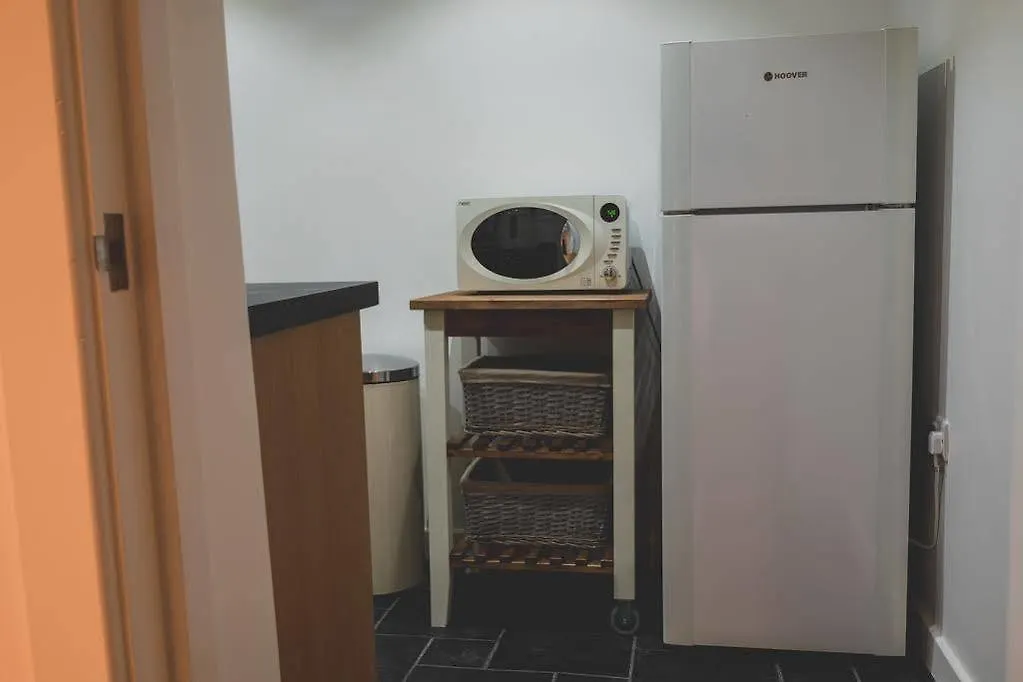 מלון הליפקס Discovery Suite - Simple2Let Serviced Apartments